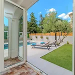 3 Bedroom Beautiful In * Zadar