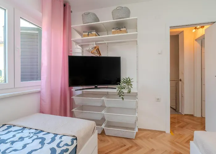 בית נופש 3 Bedroom Beautiful In *