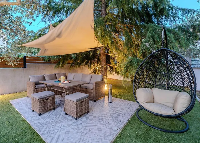 3 Bedroom Beautiful In Semesterbostad Zadar