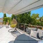 Vakantiehuis 3 Bedroom Beautiful In Zadar