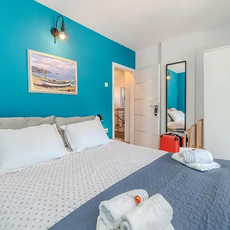 Gorgeous In With Indoor Swimming Pool Holiday home