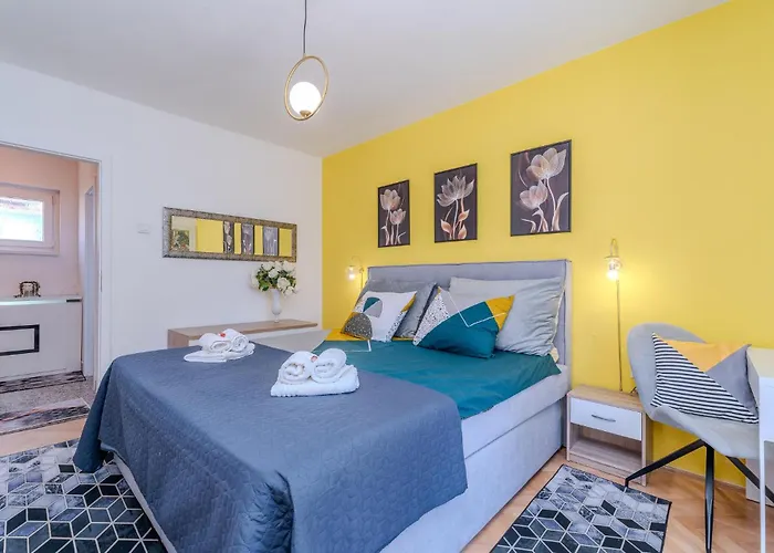 3 Bedroom Beautiful In 度假居 *