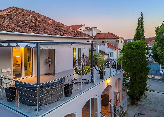 度假居 3 Bedroom Beautiful In 扎达尔